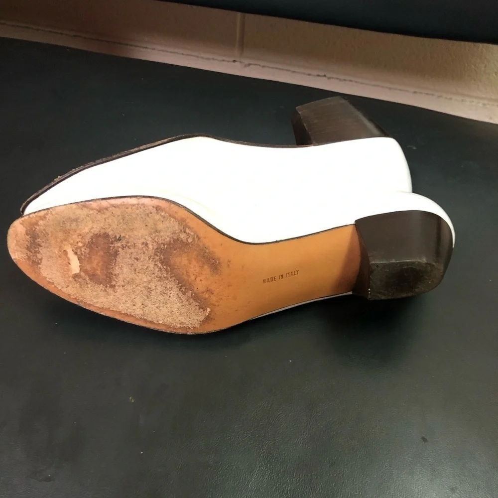 VINTAGE SALVATORE FERRAGAMO White Block Kitten heel Shoe Size 5.5 - Picture 9 of 10